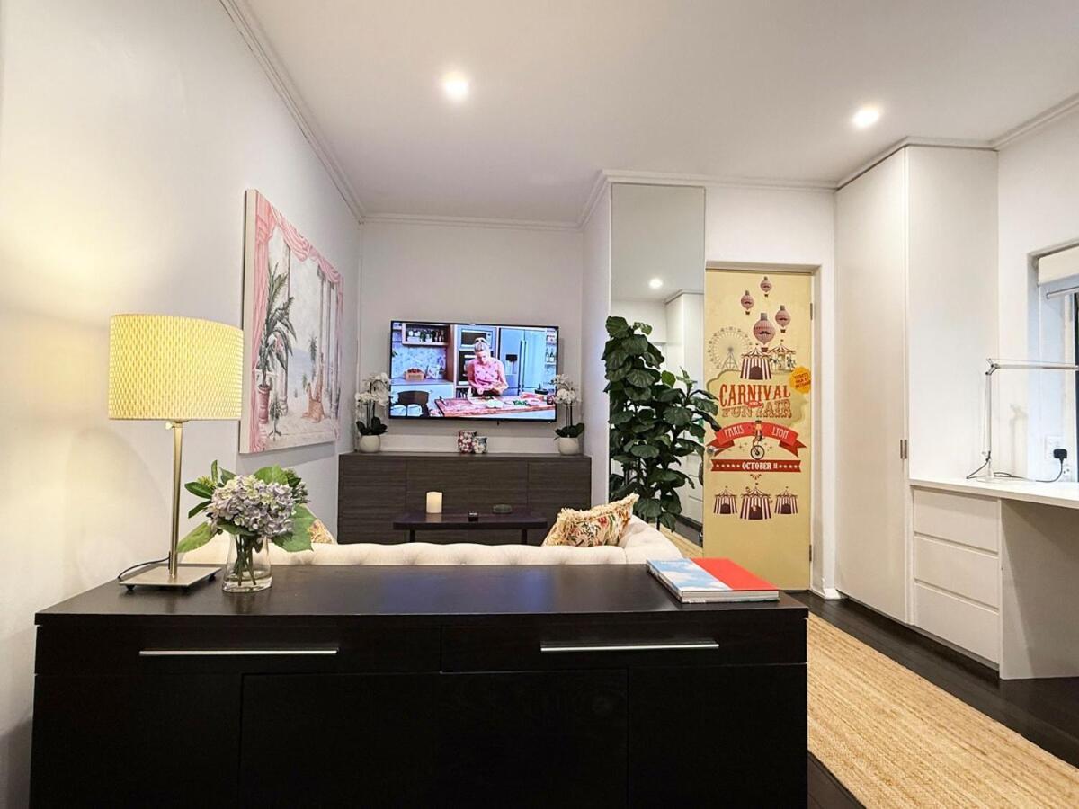 Perfect Potts Point Pied-a-terre Sydney